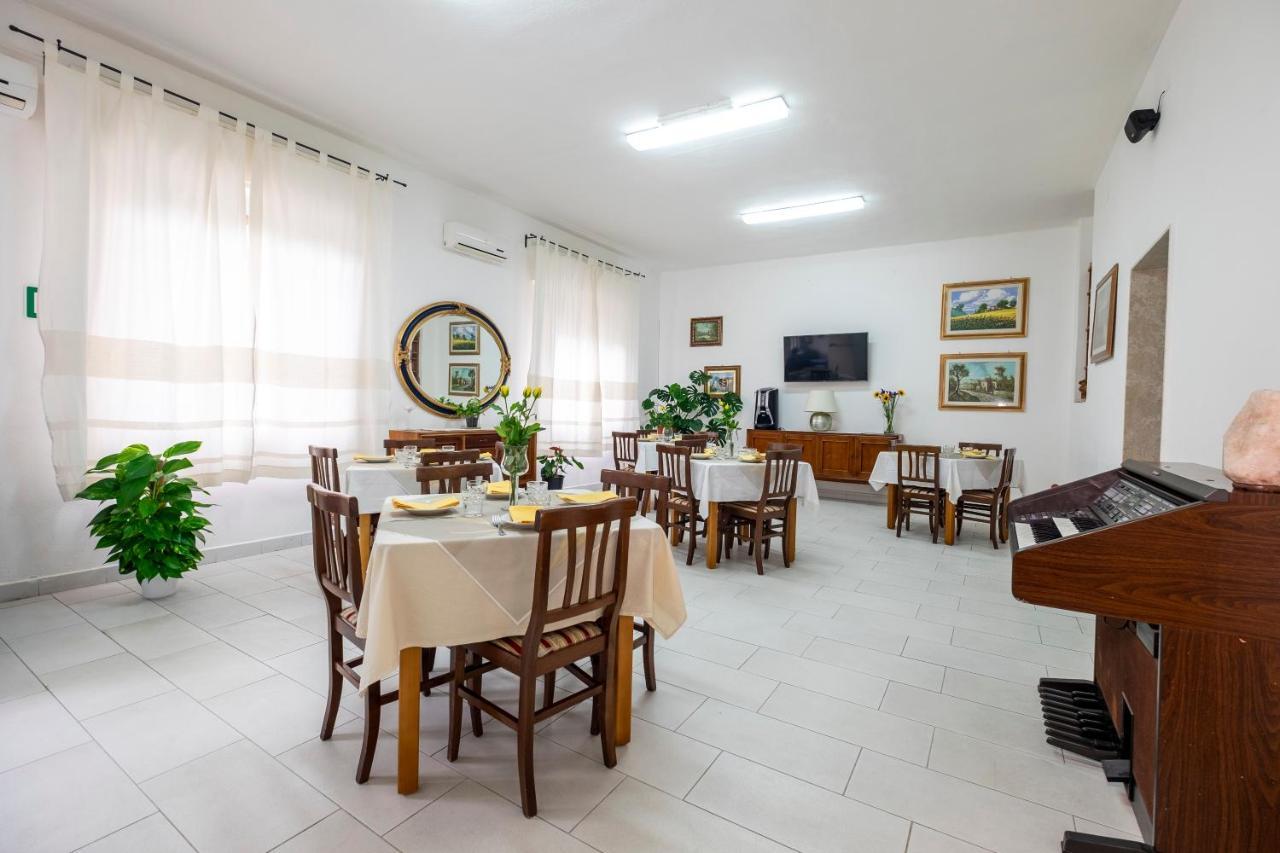 Hotel Soleo 콰르투 산텔레나 외부 사진